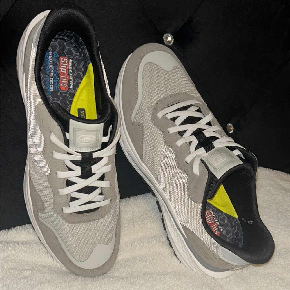 Skechers Gray and White Men's Sneakers